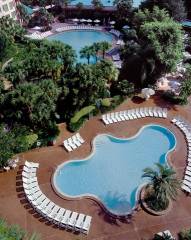 Radisson Resort Parkway Pool