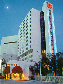 Clarion Downtown Hotel Exterior